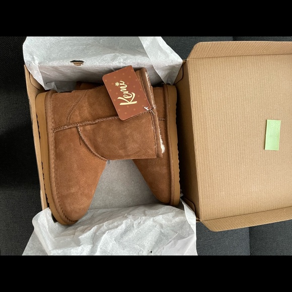 Girls Womens kemi UGG Styled Not UGGS - Picture 4 of 4